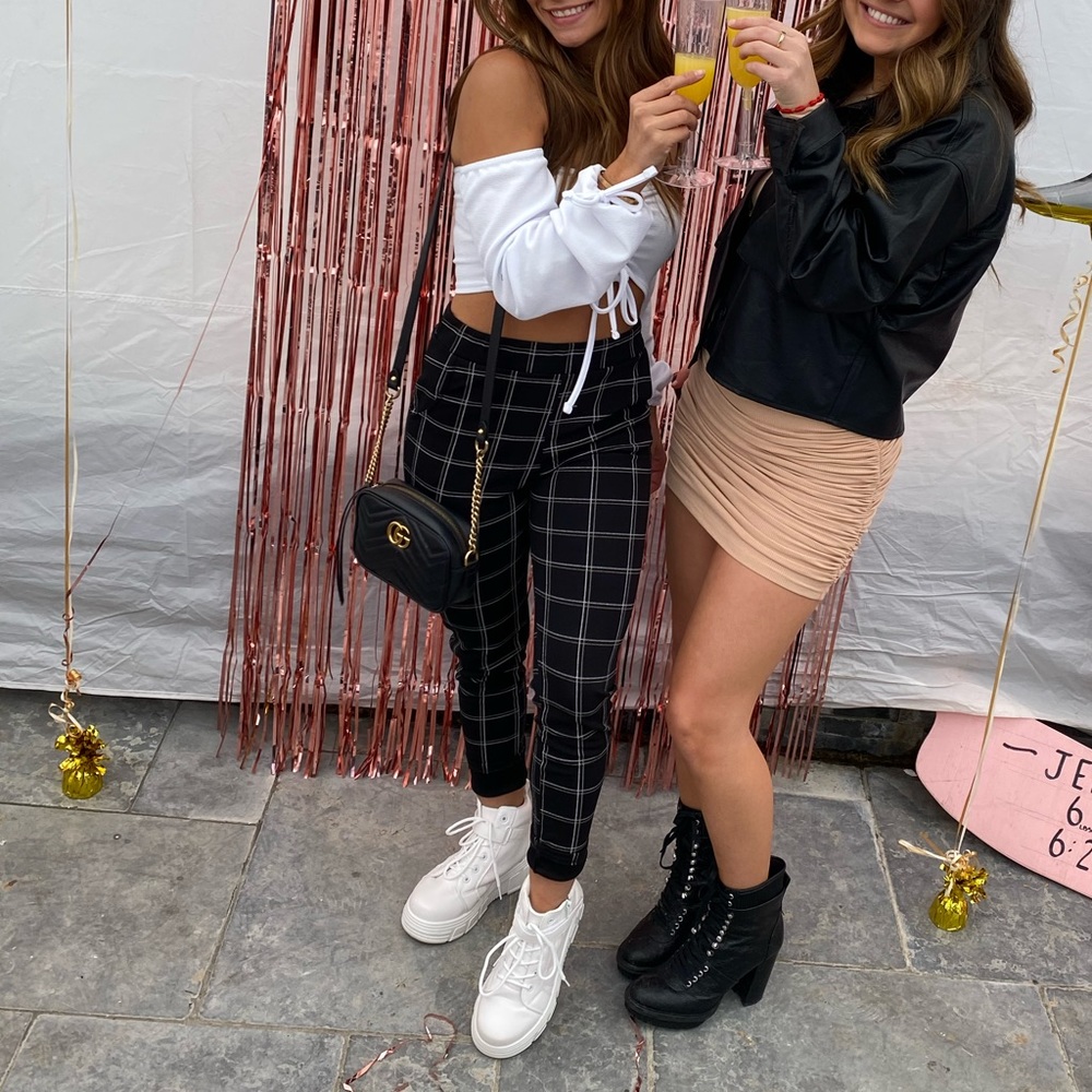Cute comfortable black striped pants. Shirt also available